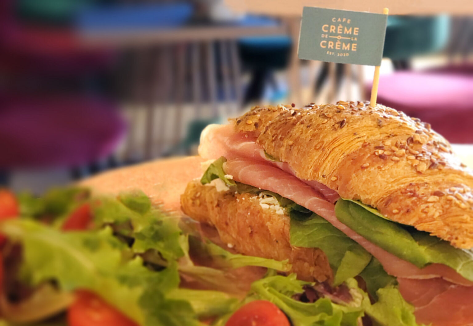 European style cafe at Naples, Florida Cafe Creme de la Creme